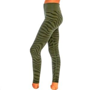 MARIKA 25'' Olive Zebra/Tiger Print Seamless Leggings sz XS